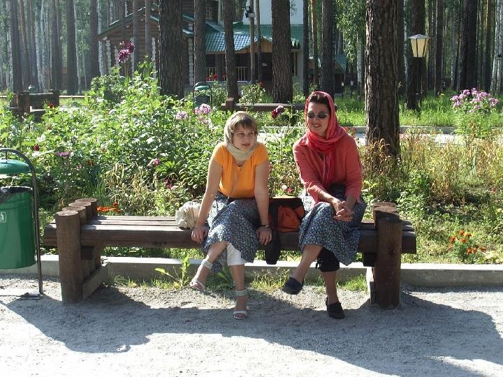 14. Olga und Lena in Ganina Jama.jpg - Lena und Olga in Ganina Jama